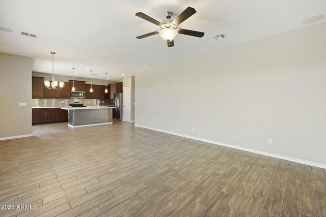 699 N SPARROW Court, Gilbert, AZ 85234