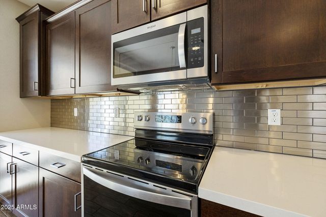 699 N SPARROW Court, Gilbert, AZ 85234