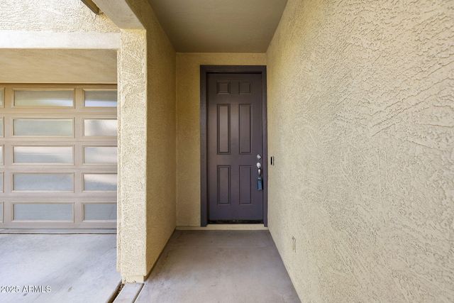699 N SPARROW Court, Gilbert, AZ 85234