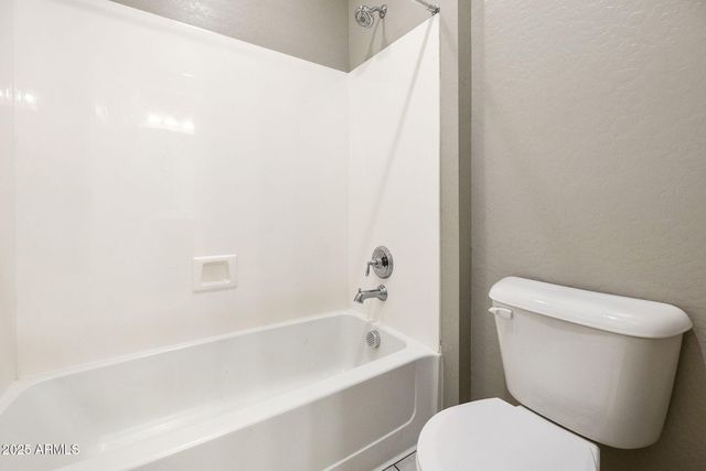 699 N SPARROW Court, Gilbert, AZ 85234