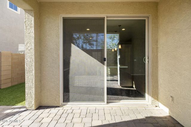 699 N SPARROW Court, Gilbert, AZ 85234