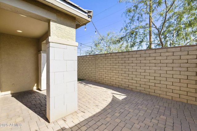 699 N SPARROW Court, Gilbert, AZ 85234