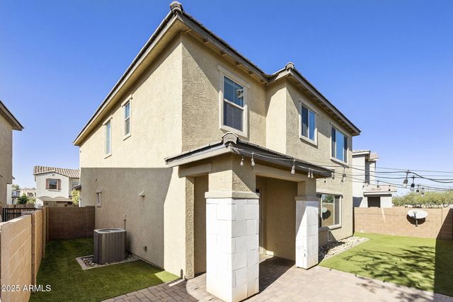 699 N SPARROW Court, Gilbert, AZ 85234