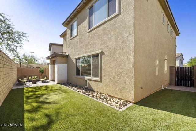 699 N SPARROW Court, Gilbert, AZ 85234