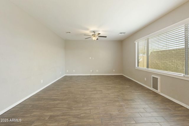 699 N SPARROW Court, Gilbert, AZ 85234