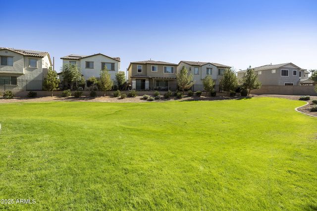 699 N SPARROW Court, Gilbert, AZ 85234