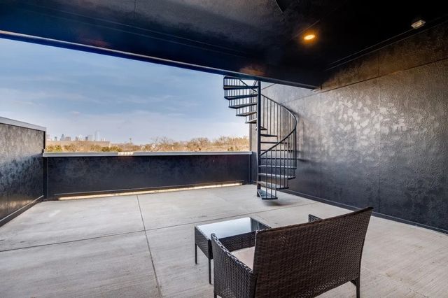 2802 Guymon Street, Dallas, TX 75212