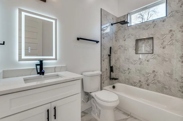 2802 Guymon Street, Dallas, TX 75212