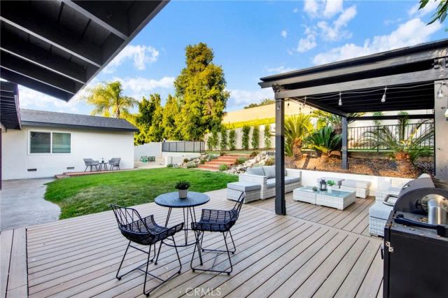 4210 Sepulveda Boulevard, Sherman Oaks, CA 91403
