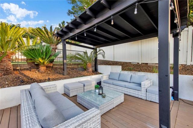 4210 Sepulveda Boulevard, Sherman Oaks, CA 91403