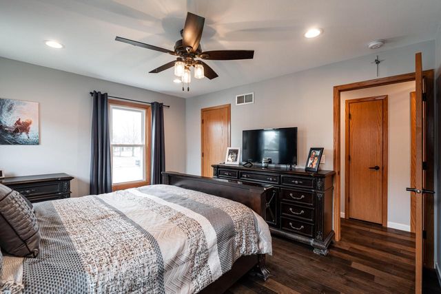 133 Settlement ROAD, Hartford, WI 53027