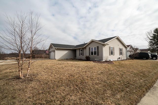 133 Settlement ROAD, Hartford, WI 53027