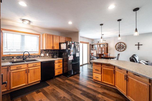 133 Settlement ROAD, Hartford, WI 53027