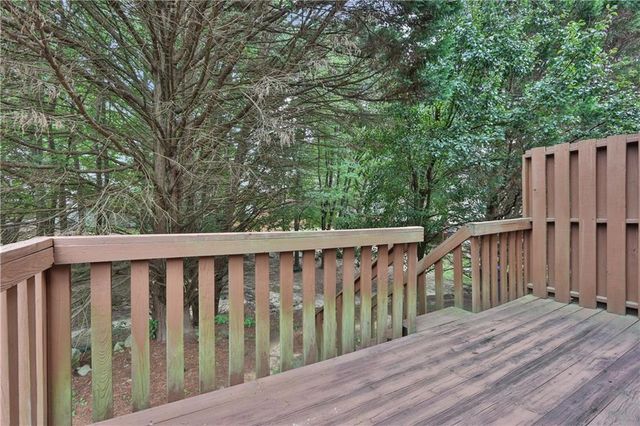 5252 Pinnacle Point Court, Norcross, GA 30071