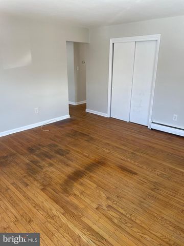 134 4TH AVE, Broomall, PA 19008