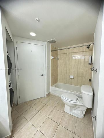 1750 N Bayshore Dr 3115, Miami, FL 33132