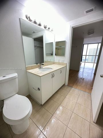 1750 N Bayshore Dr 3115, Miami, FL 33132