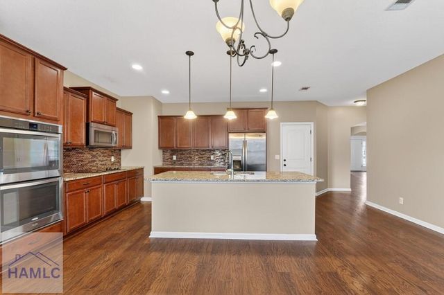 964 Oak Crest Drive, Hinesville, GA 31313