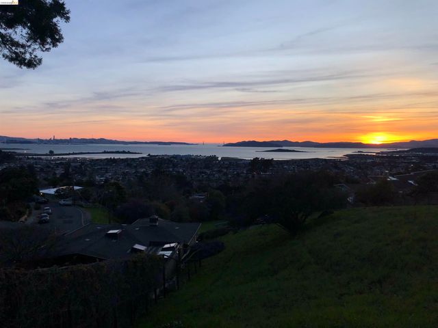 7788 Moeser, El Cerrito, CA 94530