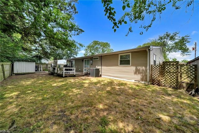 2204 Rawood DR, Hampton, VA 23663