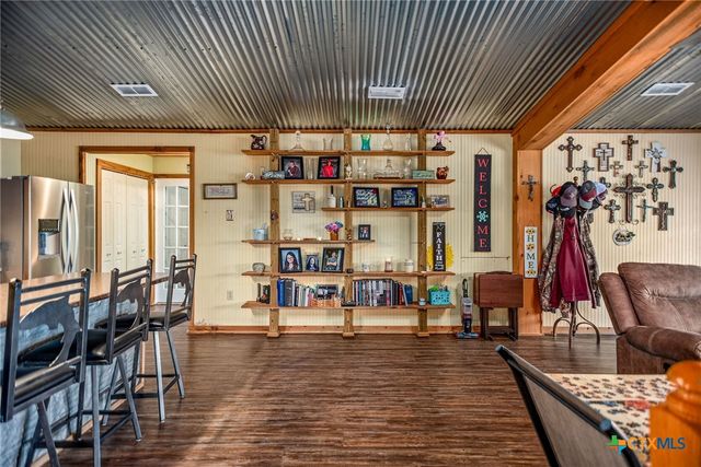 4685 CO RD 328, Lasalle, TX 77969