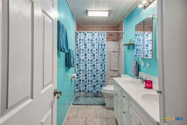 4685 CO RD 328, Lasalle, TX 77969