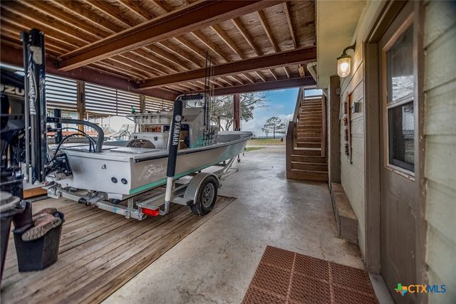 4685 CO RD 328, Lasalle, TX 77969