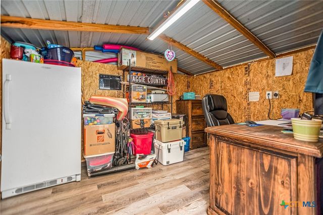 4685 CO RD 328, Lasalle, TX 77969