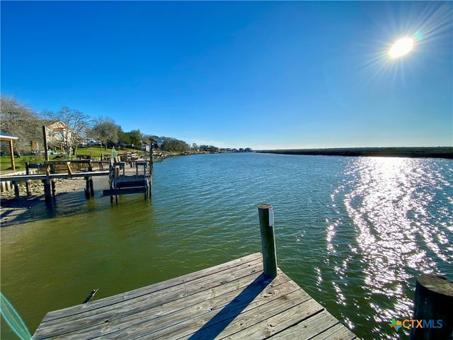 4685 CO RD 328, Lasalle, TX 77969