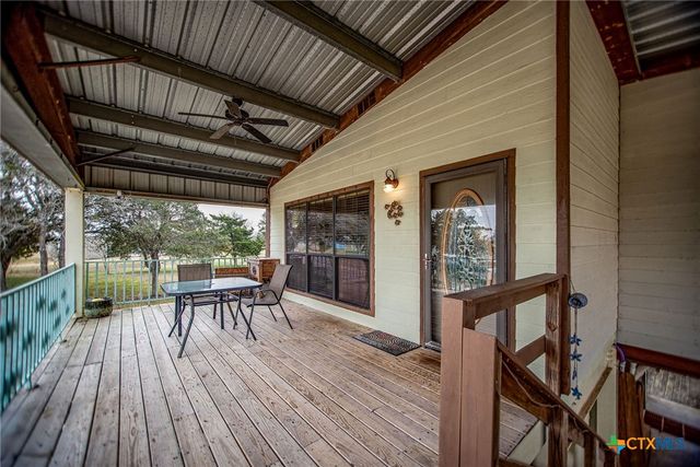 4685 CO RD 328, Lasalle, TX 77969