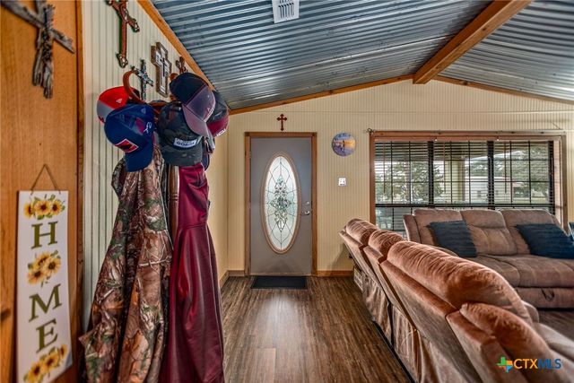 4685 CO RD 328, Lasalle, TX 77969