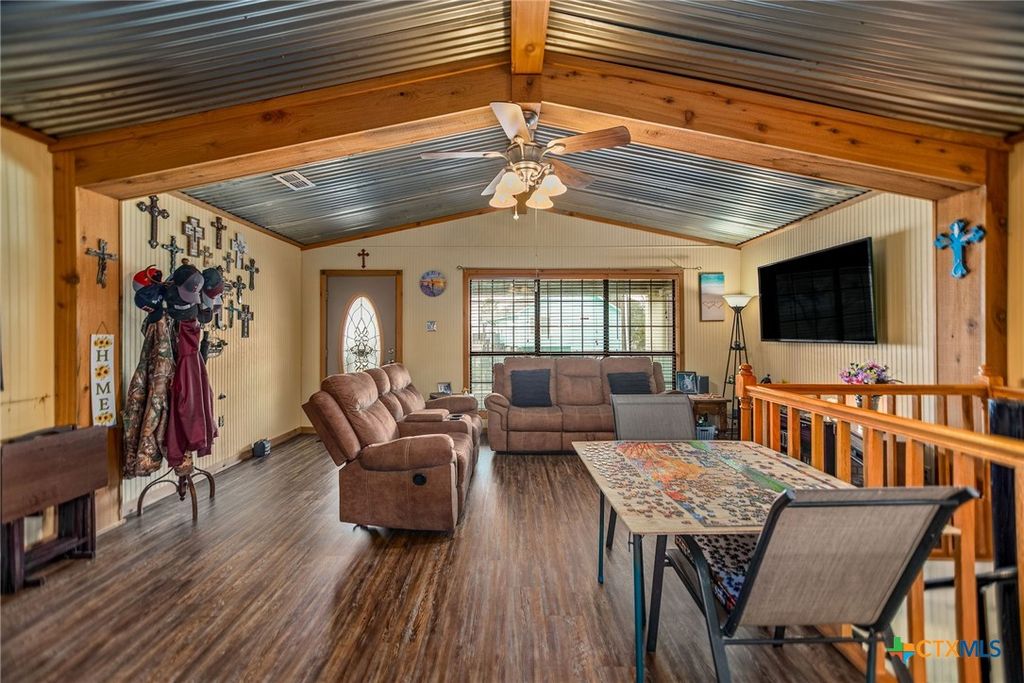 Image 15 of property listing at 4685 CO RD 328, Lasalle, TX 77969