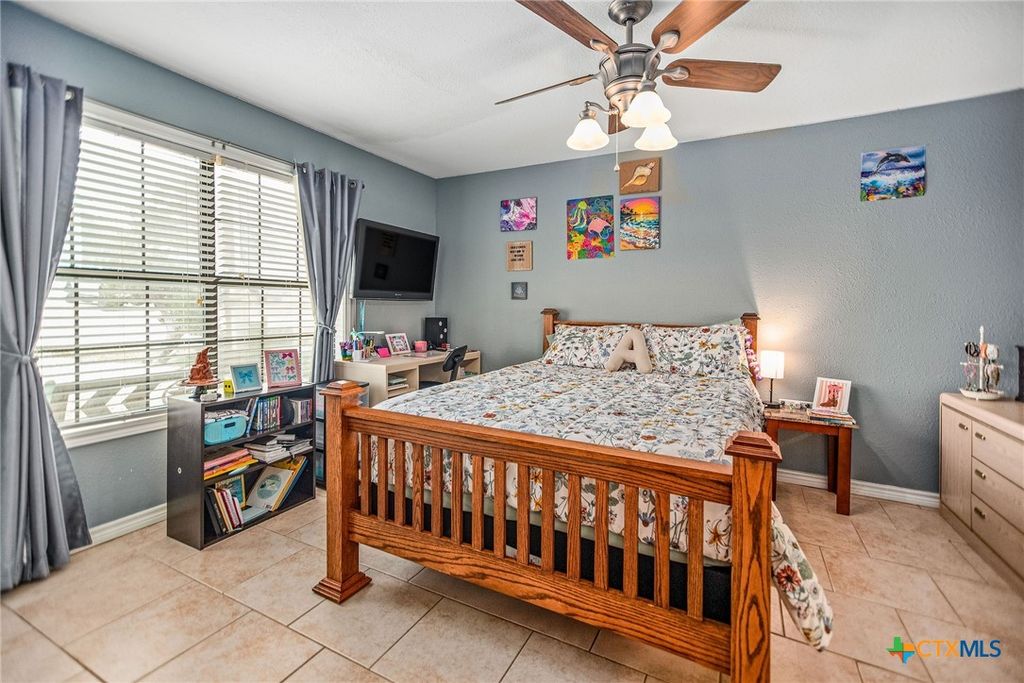 Image 37 of property listing at 4685 CO RD 328, Lasalle, TX 77969