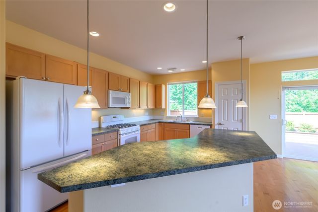 4723 Bend Court NE, Lacey, WA 98516