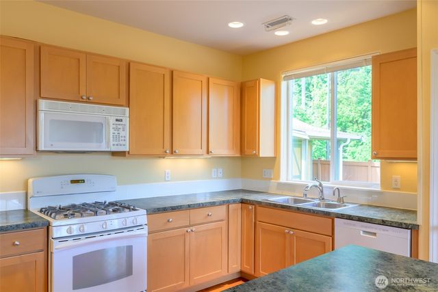 4723 Bend Court NE, Lacey, WA 98516