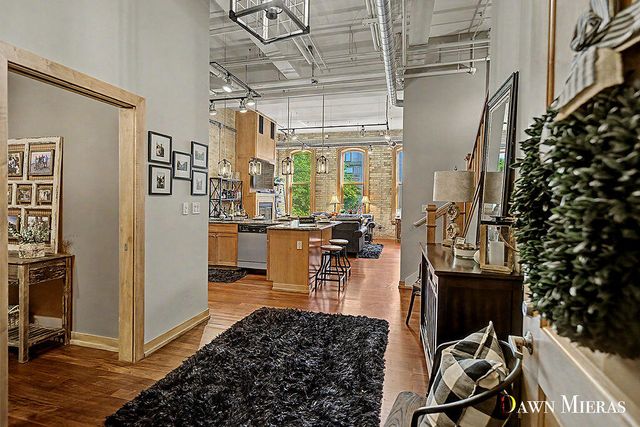 51 Monroe Center Street NW 206, Grand Rapids, MI 49503