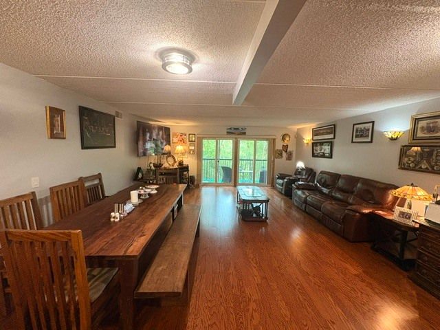6701 N Milwaukee Avenue 303, Niles, IL 60714