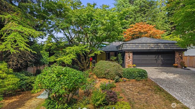 11233 240th St SW, Woodway, WA 98020