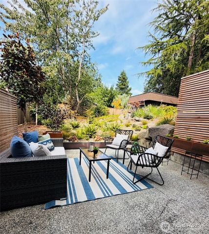11233 240th St SW, Woodway, WA 98020