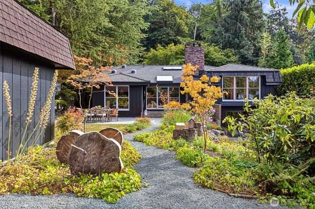 11233 240th St SW, Woodway, WA 98020