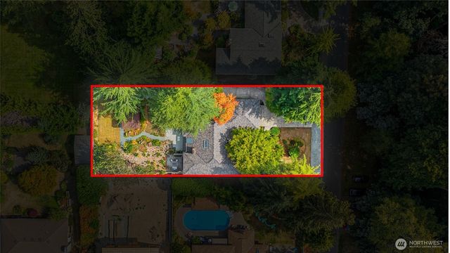 11233 240th St SW, Woodway, WA 98020