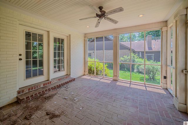 555 Whitney Dr., Paducah, KY 42001