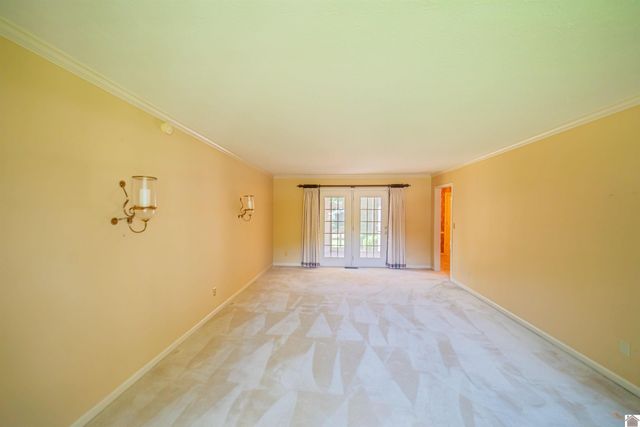 555 Whitney Dr., Paducah, KY 42001