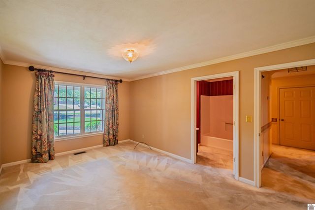 555 Whitney Dr., Paducah, KY 42001