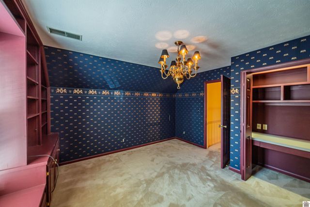 555 Whitney Dr., Paducah, KY 42001