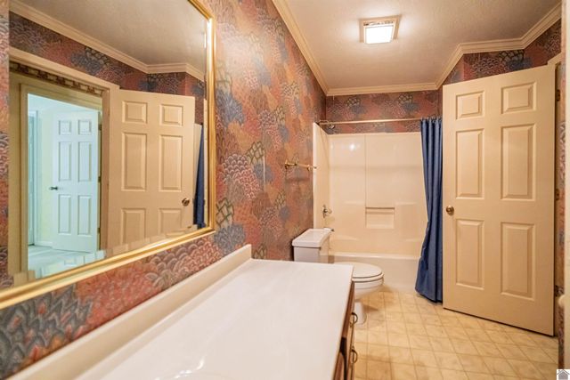 555 Whitney Dr., Paducah, KY 42001