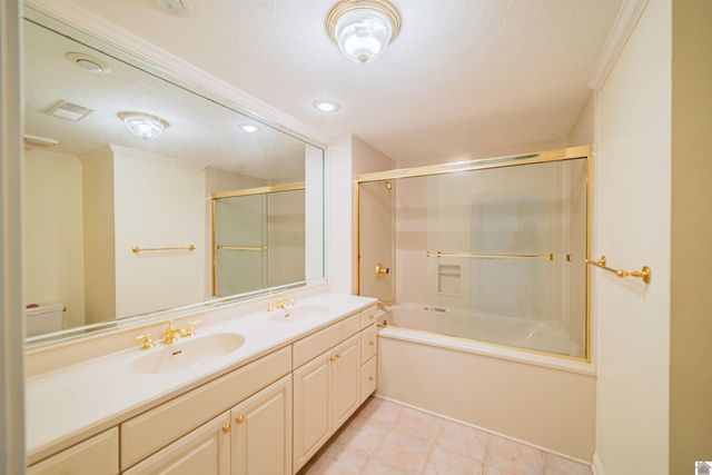555 Whitney Dr., Paducah, KY 42001
