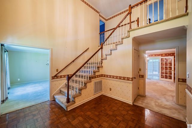 555 Whitney Dr., Paducah, KY 42001