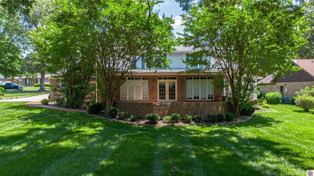 555 Whitney Dr., Paducah, KY 42001
