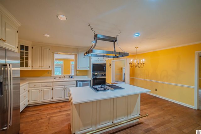 555 Whitney Dr., Paducah, KY 42001